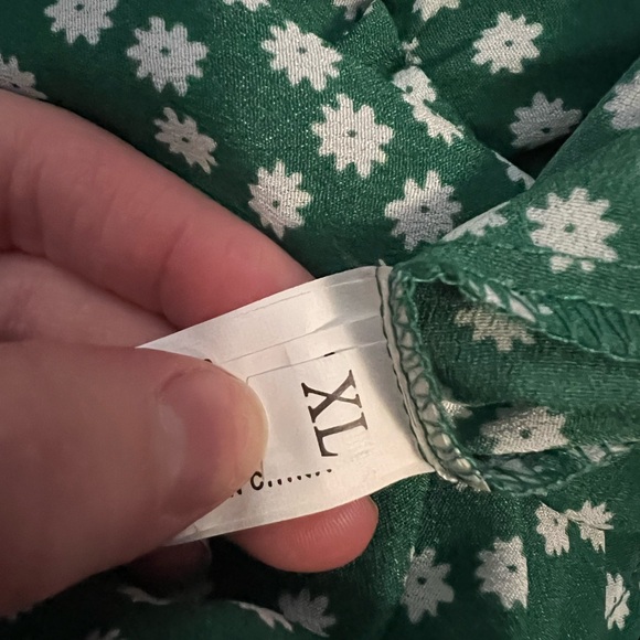 Matching flowy set 🌸 - Picture 3 of 5